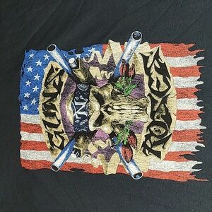 NWOT - Guns N' Roses 2017 Not In This Lifetime World Tour T Shirt